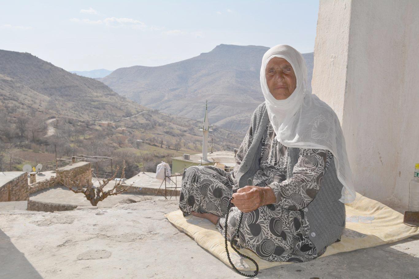Batmanlı Nine: Allah vekilimdir ki kaçak elektrik kullanmadım Batmanlı Nine: Allah vekilimdir ki kaçak elektrik kullanmadım